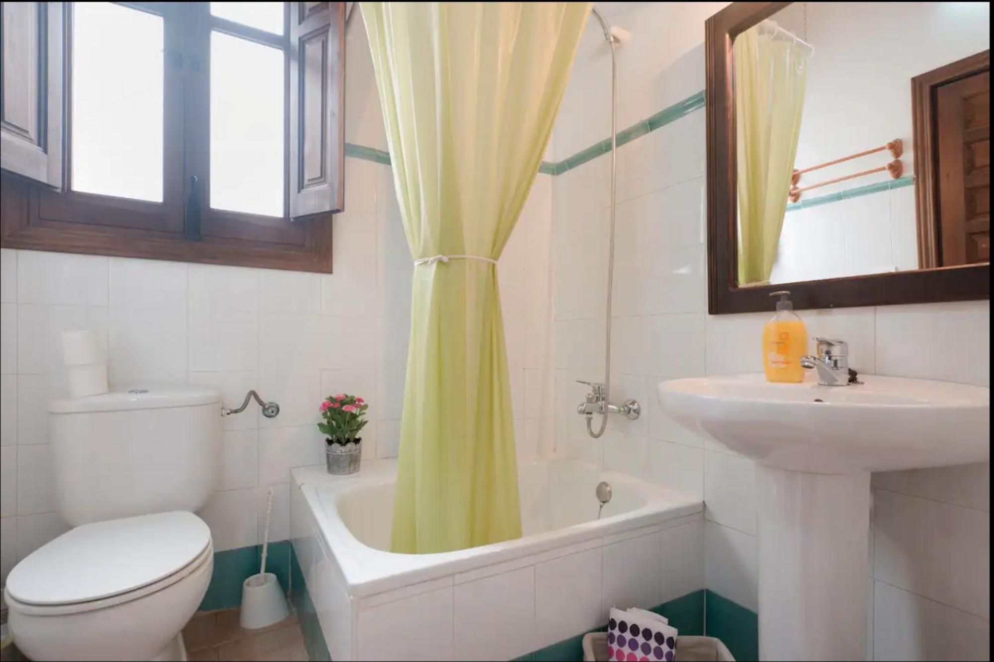 Apartamentos Centro Historico A Los Pies De La Alhambra Granada Esterno foto